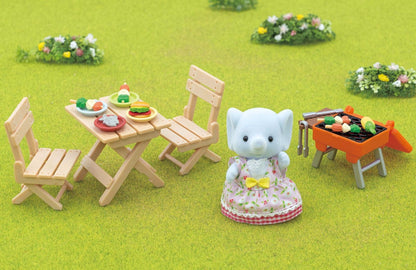 5640 Sylvanian Families BBQ Picnic Set - Elephant Girl