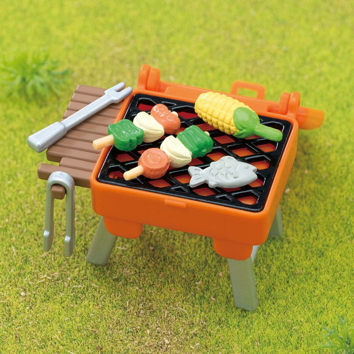 5640 Sylvanian Families BBQ Picnic Set - Elephant Girl