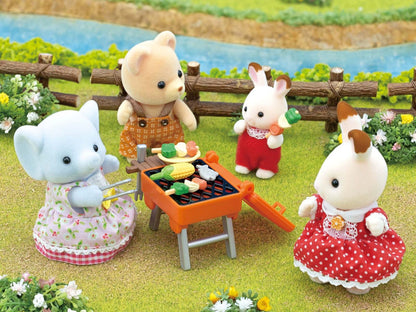5640 Sylvanian Families BBQ Picnic Set - Elephant Girl